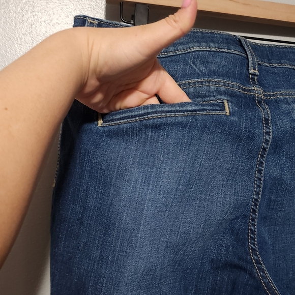 CINCH LYNDEN High Rise Medium Wash Flare Leg Trouser Jeans Size Waist 31 LONG - Picture 9 of 16